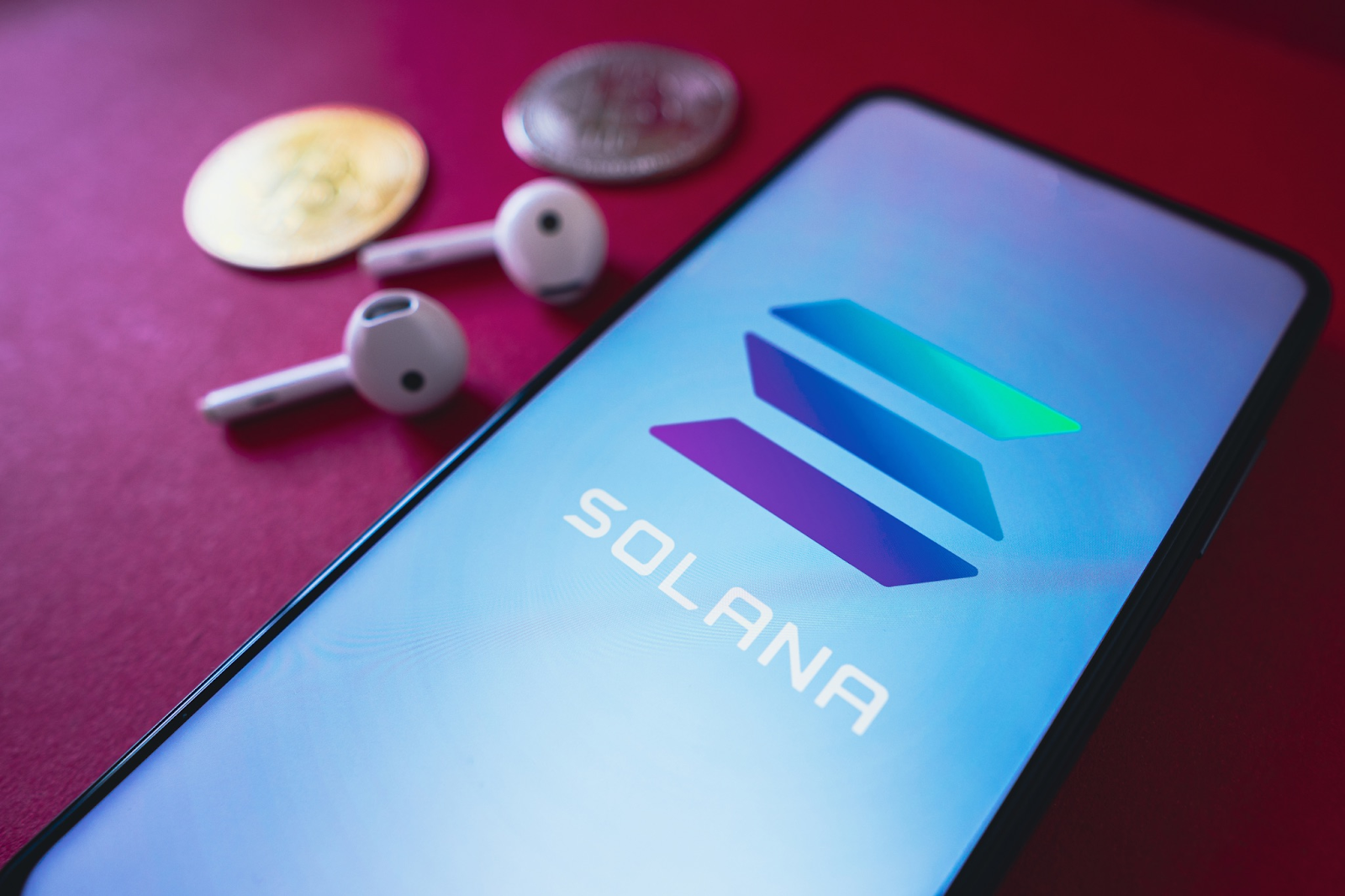 Raffle Coin Disrupts Presale Market as SOL Whale Praises & ETH Flurry to Join Early